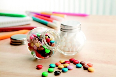 Logo trade meened foto: Šokolaad klaasist purgis